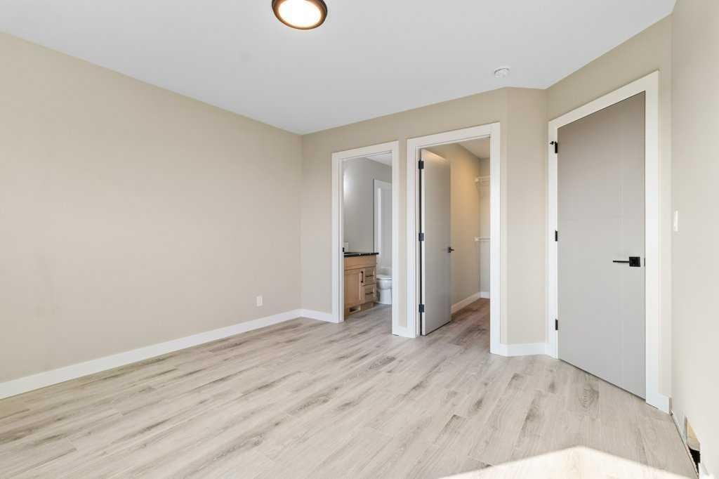 









125


Hampton

Crescent,
Sylvan Lake,




AB
T4S 1S8

