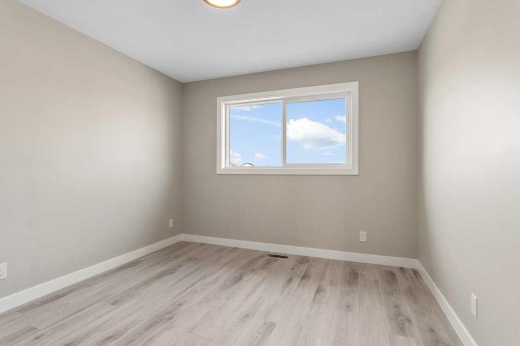 









125


Hampton

Crescent,
Sylvan Lake,




AB
T4S 1S8

