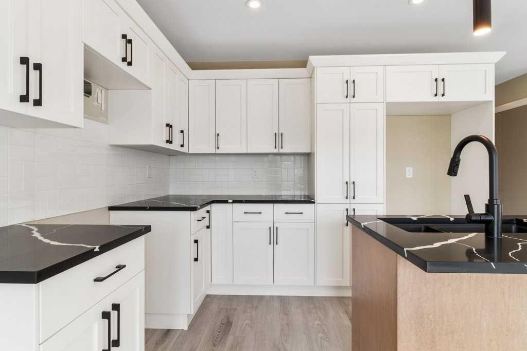 









125


Hampton

Crescent,
Sylvan Lake,




AB
T4S 1S8

