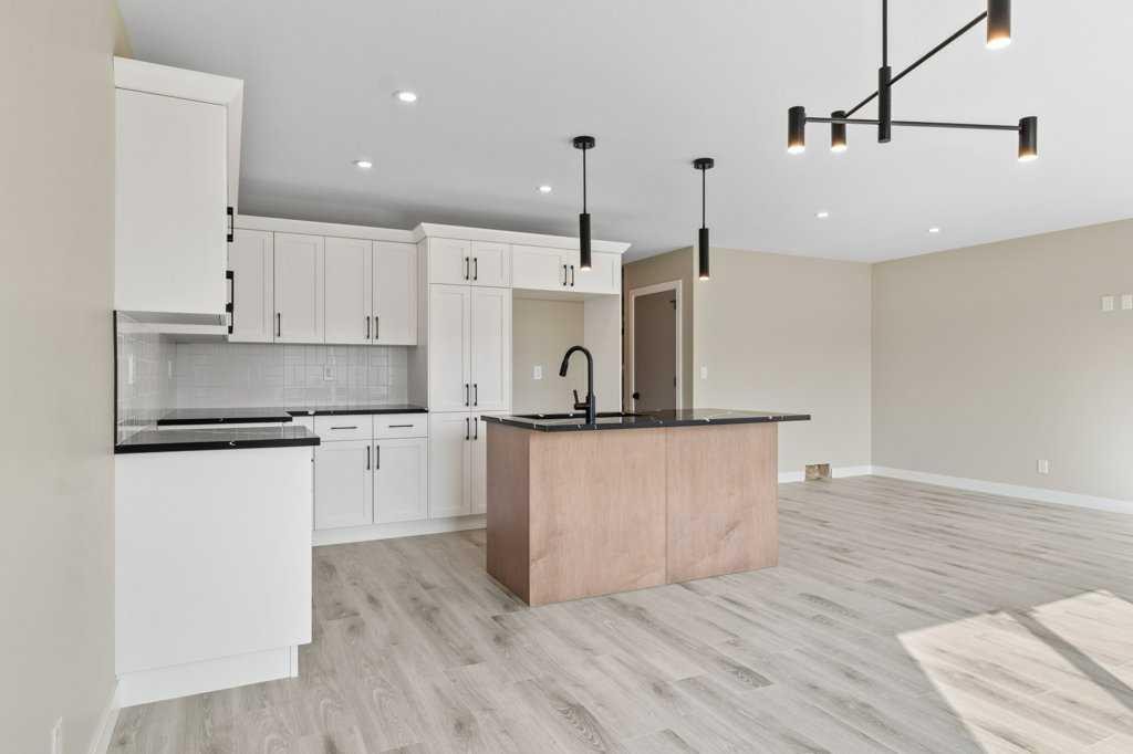 









125


Hampton

Crescent,
Sylvan Lake,




AB
T4S 1S8

