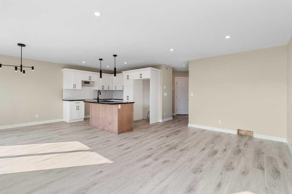 









125


Hampton

Crescent,
Sylvan Lake,




AB
T4S 1S8

