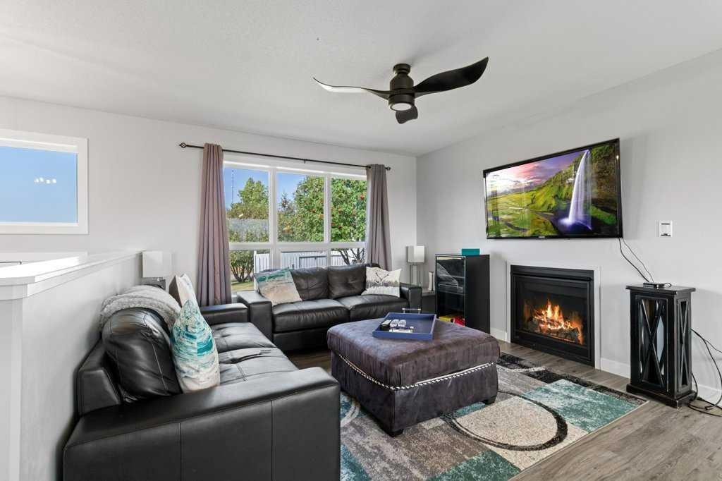 









50


Sunnyside

Crescent,
Rural Ponoka County,




AB
T0C 2J0

