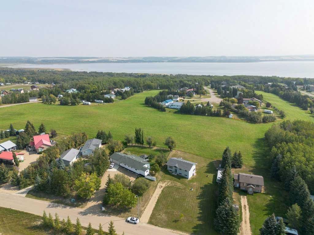 









50


Sunnyside

Crescent,
Rural Ponoka County,




AB
T0C 2J0

