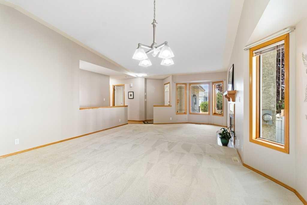 









9


Dunn

Close,
Red Deer,




AB
T4R 2M6

