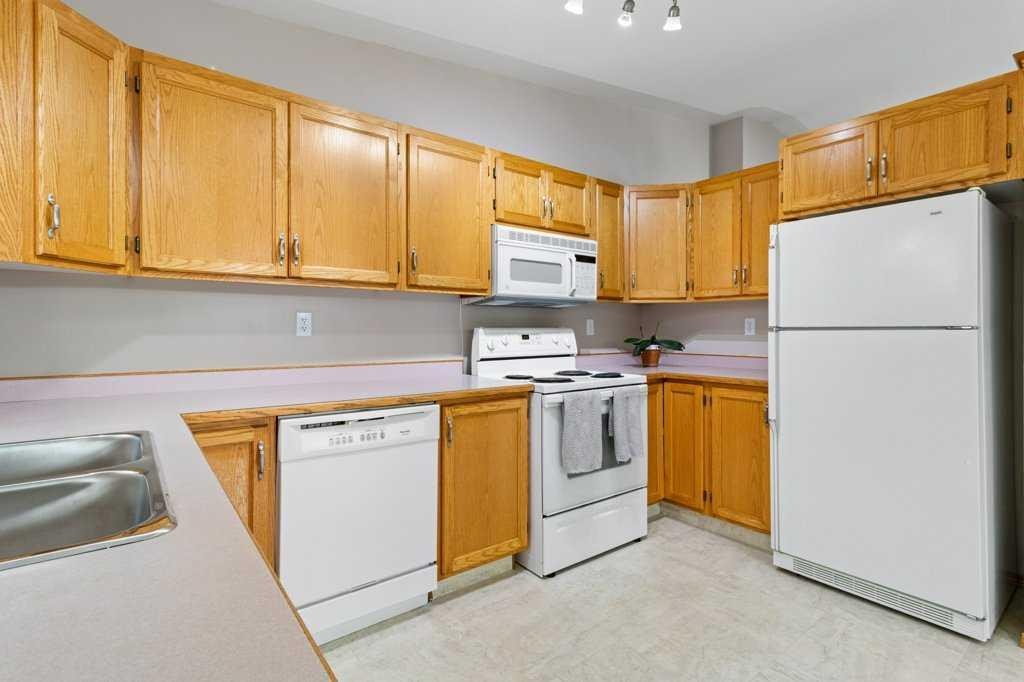 









9


Dunn

Close,
Red Deer,




AB
T4R 2M6

