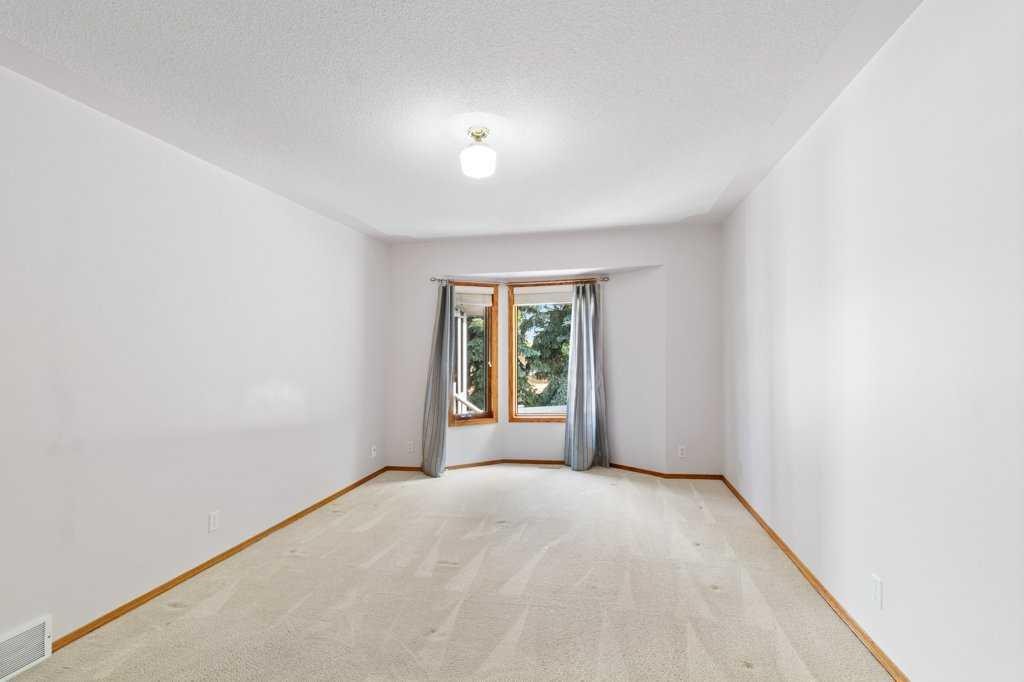 









9


Dunn

Close,
Red Deer,




AB
T4R 2M6


