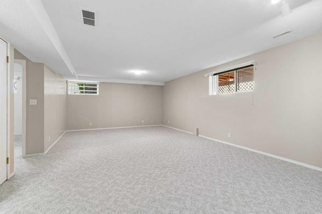 









9


Dunn

Close,
Red Deer,




AB
T4R 2M6


