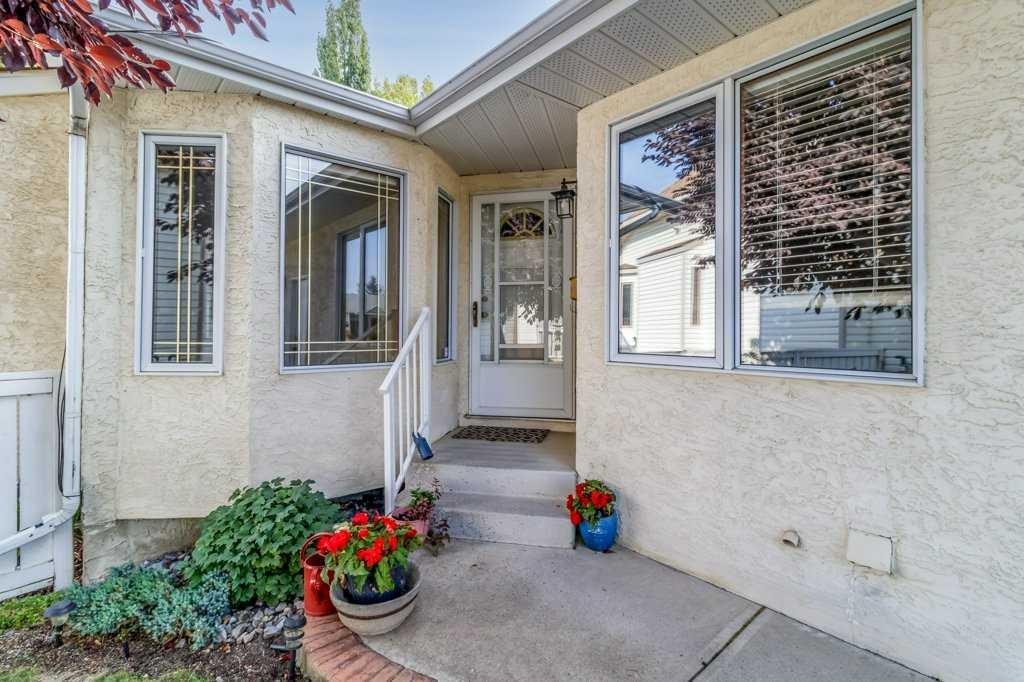 









9


Dunn

Close,
Red Deer,




AB
T4R 2M6

