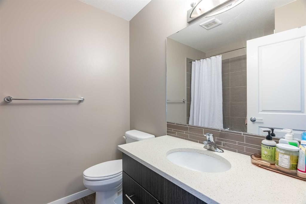 









711


Beacon Hill Drive

Drive, 14,
Fort McMurray,




AB
T9H3R5


