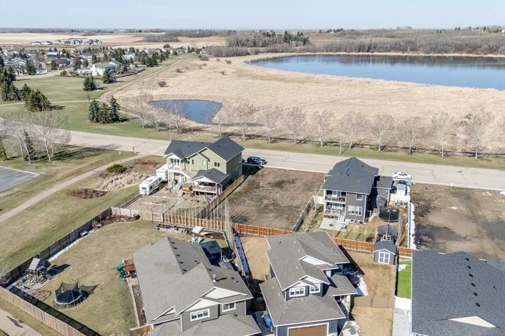 









4975


60

Avenue,
Innisfail,







AB
T4G 0N6


