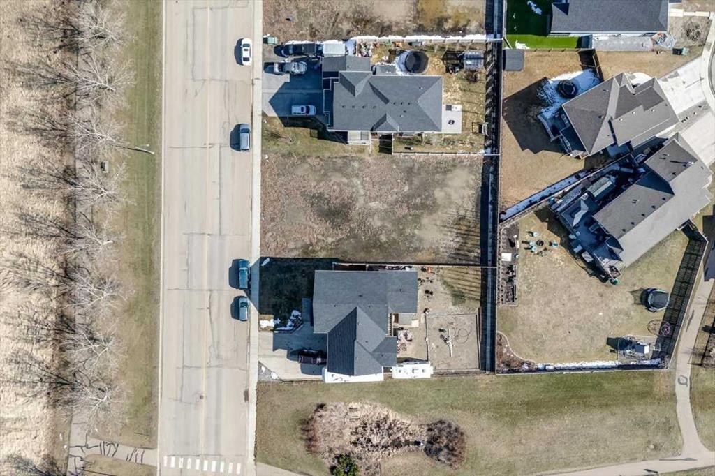 









4975


60

Avenue,
Innisfail,







AB
T4G 0N6

