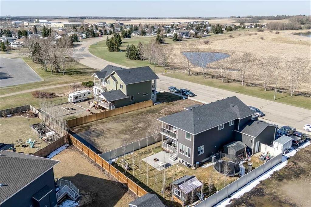 









4975


60

Avenue,
Innisfail,







AB
T4G 0N6

