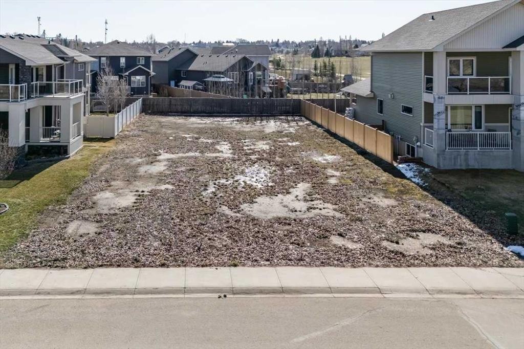 









4975


60

Avenue,
Innisfail,







AB
T4G 0N6

