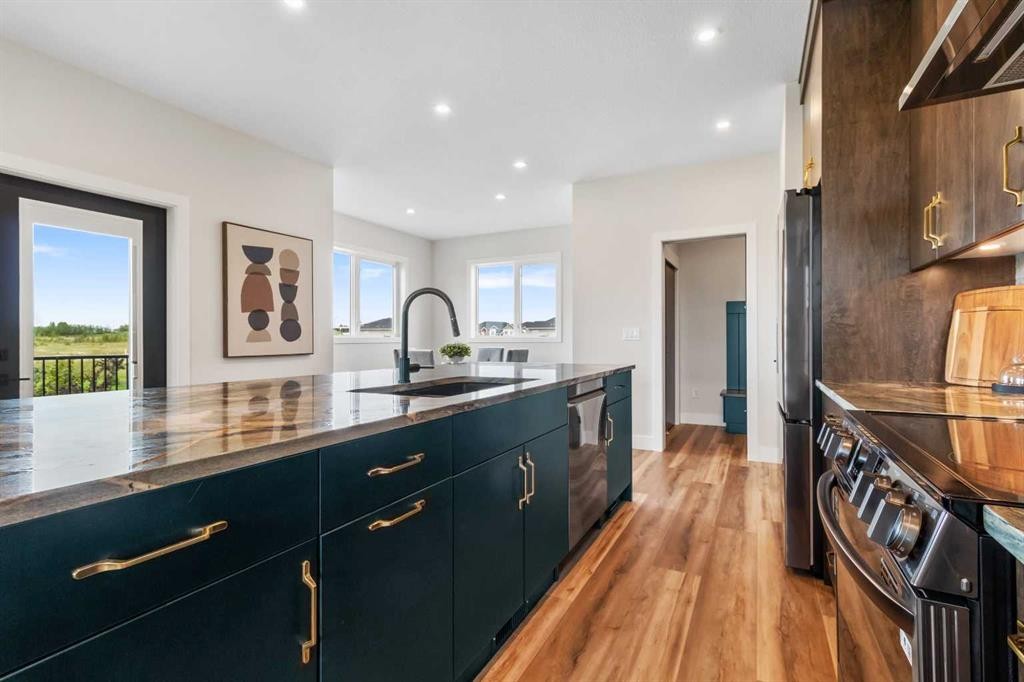 









22


Aura

Drive,
Blackfalds,




AB
T4N0N3

