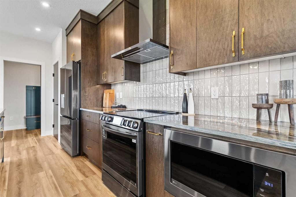 









22


Aura

Drive,
Blackfalds,




AB
T4N0N3

