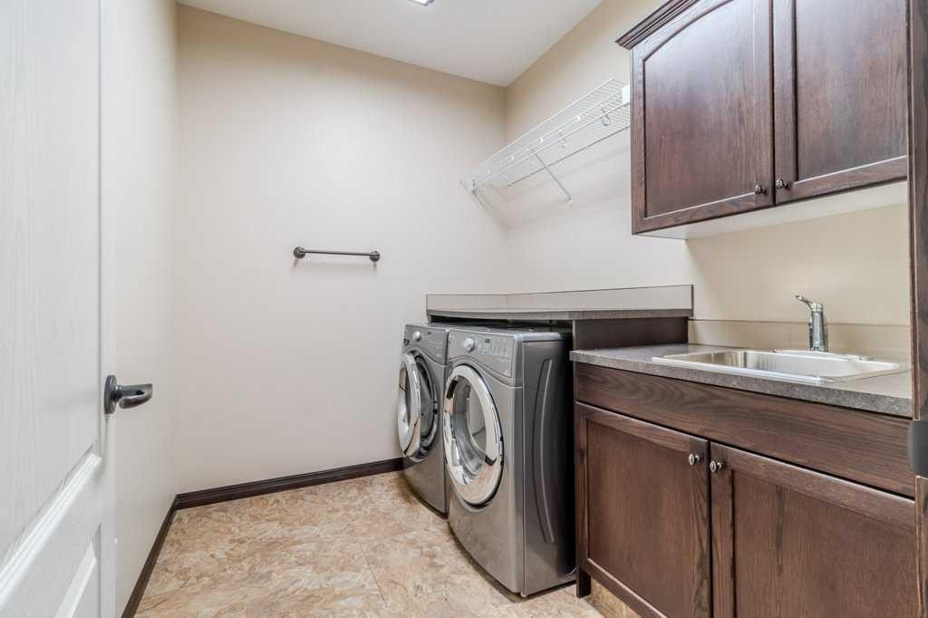 









3


Vista

Close,
Red Deer,




AB
T4R 0N8

