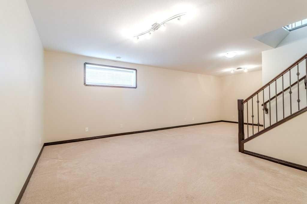 









3


Vista

Close,
Red Deer,




AB
T4R 0N8

