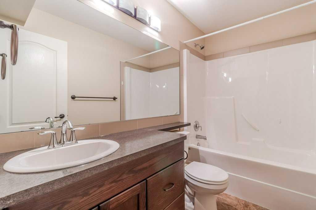 









3


Vista

Close,
Red Deer,




AB
T4R 0N8

