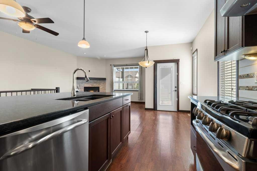 









3


Vista

Close,
Red Deer,




AB
T4R 0N8

