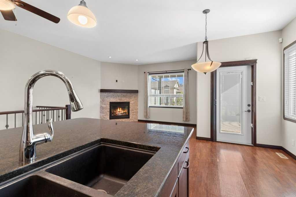 









3


Vista

Close,
Red Deer,




AB
T4R 0N8

