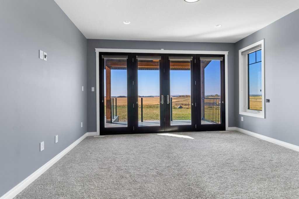 









28513


Township Road 374

,
Rural Red Deer County,




AB
T4N 5E4

