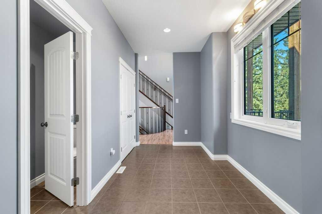 









28513


Township Road 374

,
Rural Red Deer County,




AB
T4N 5E4

