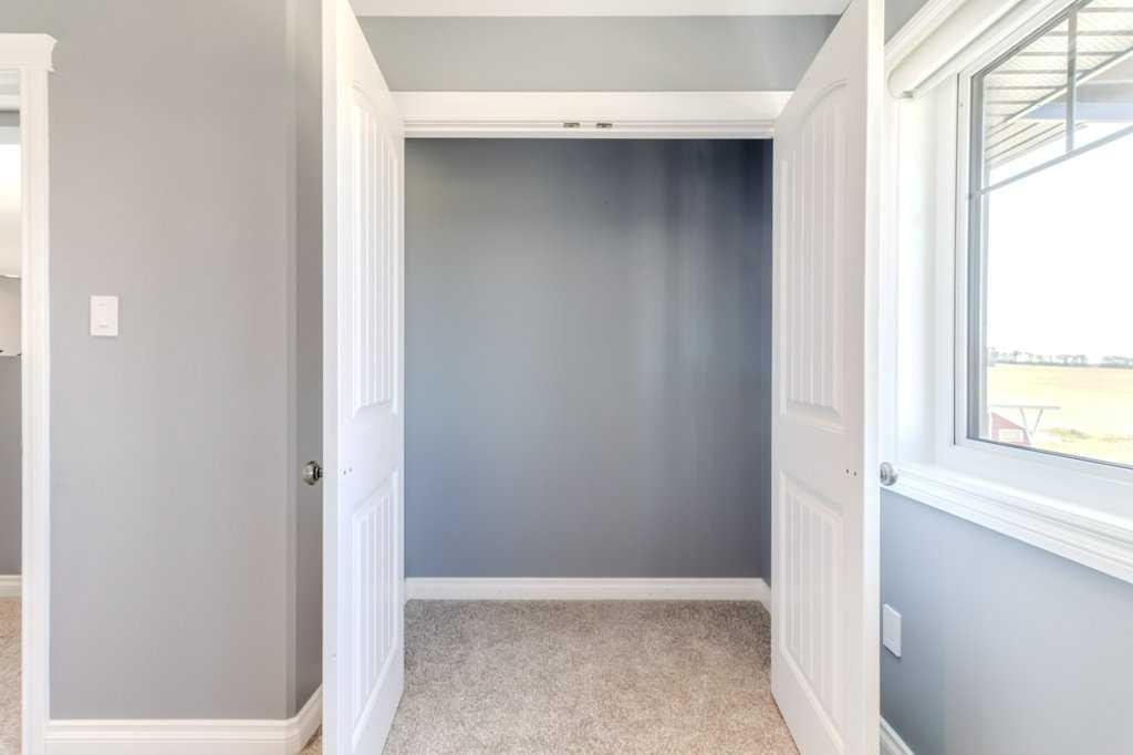 









28513


Township Road 374

,
Rural Red Deer County,




AB
T4N 5E4

