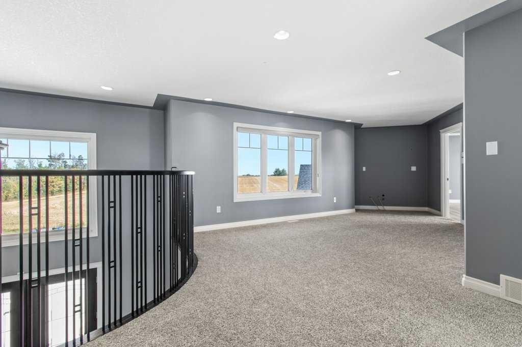 









28513


Township Road 374

,
Rural Red Deer County,




AB
T4N 5E4

