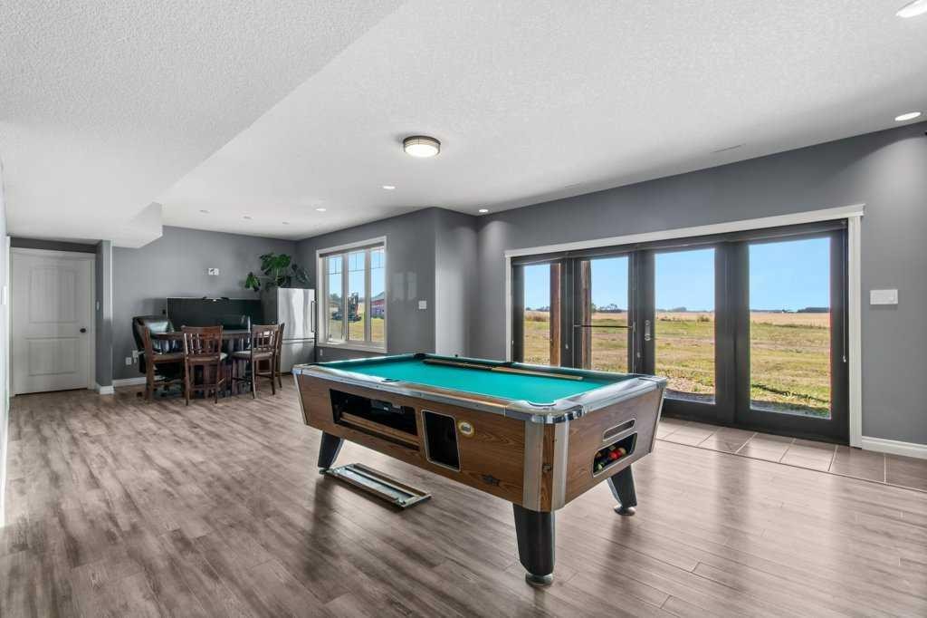 









28513


Township Road 374

,
Rural Red Deer County,




AB
T4N 5E4

