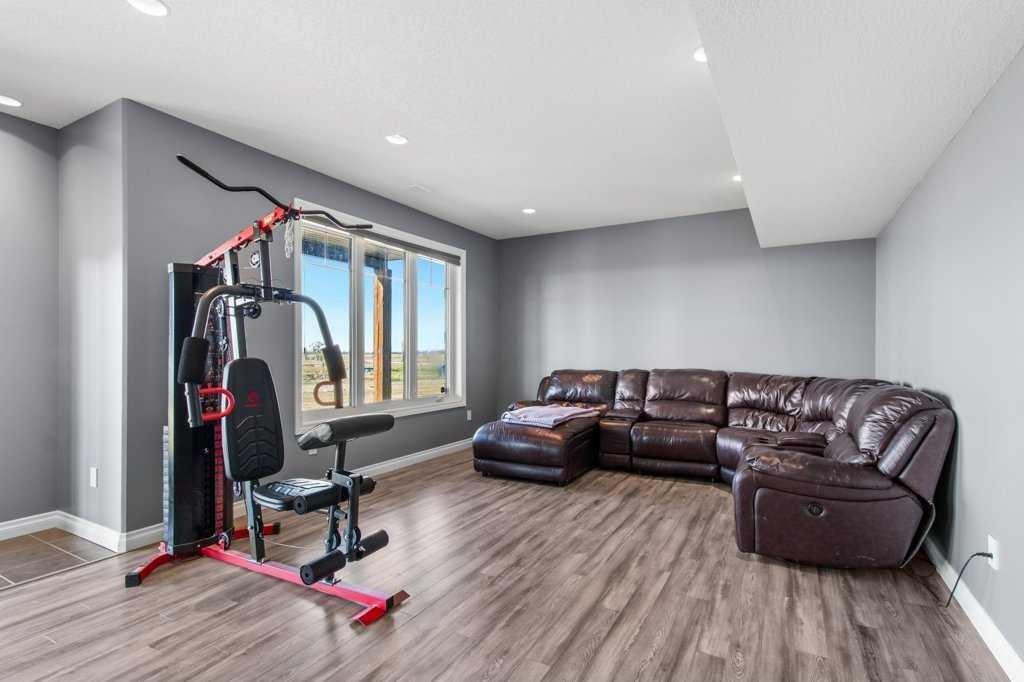 









28513


Township Road 374

,
Rural Red Deer County,




AB
T4N 5E4

