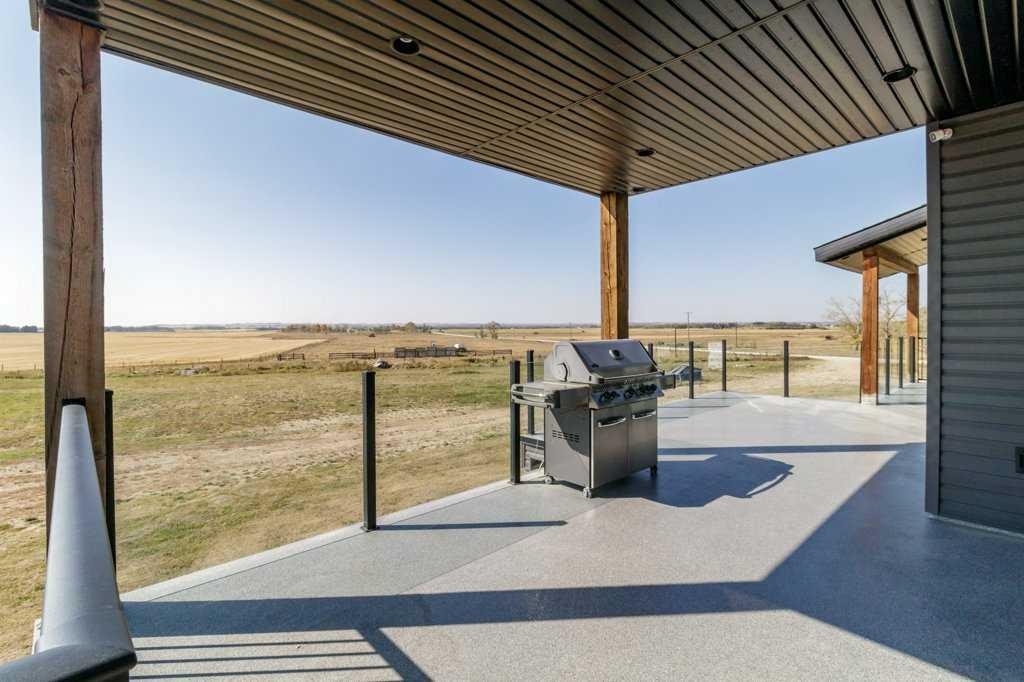 









28513


Township Road 374

,
Rural Red Deer County,




AB
T4N 5E4

