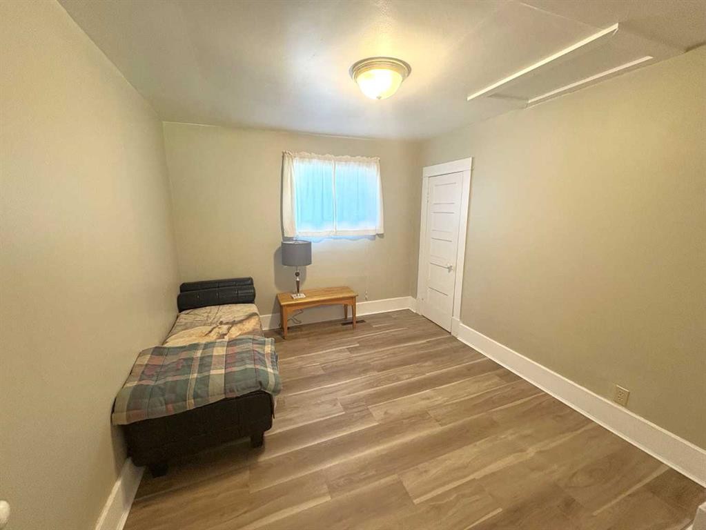 









220


LADY VIVIAN

Avenue West,
Galahad,




AB
T0B 1R0

