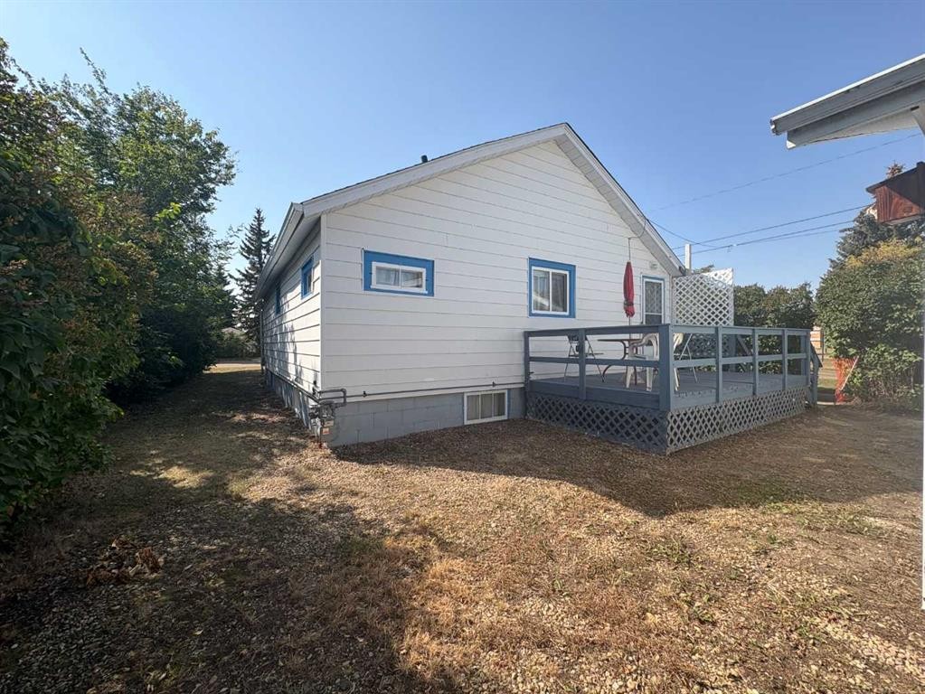 









220


LADY VIVIAN

Avenue West,
Galahad,




AB
T0B 1R0

