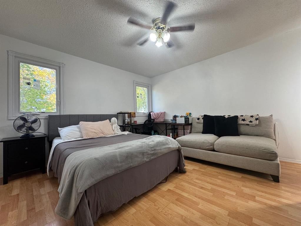 









3807


62

Street,
Camrose,




AB
T4V 3B5

