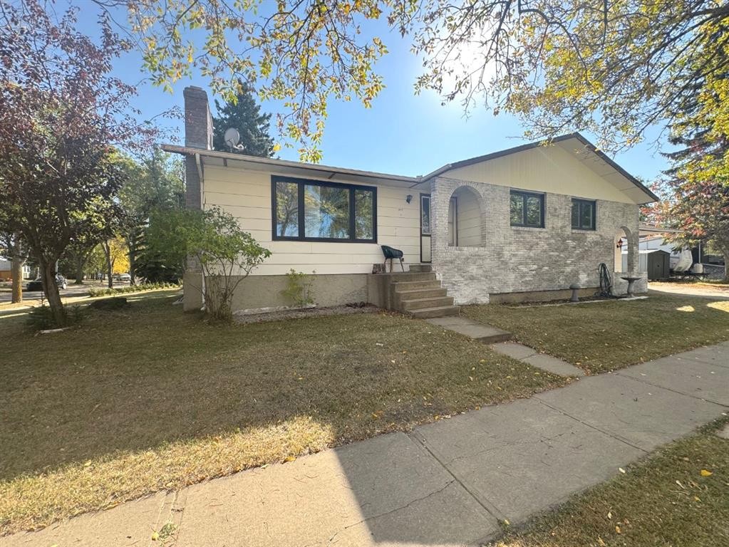 









3807


62

Street,
Camrose,




AB
T4V 3B5


