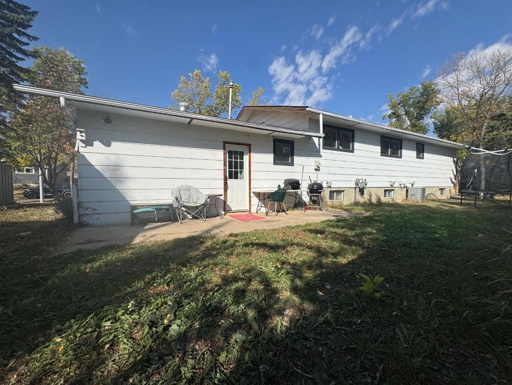 









3807


62

Street,
Camrose,




AB
T4V 3B5

