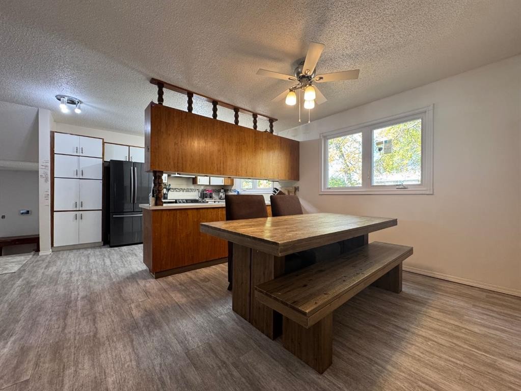 









3807


62

Street,
Camrose,




AB
T4V 3B5

