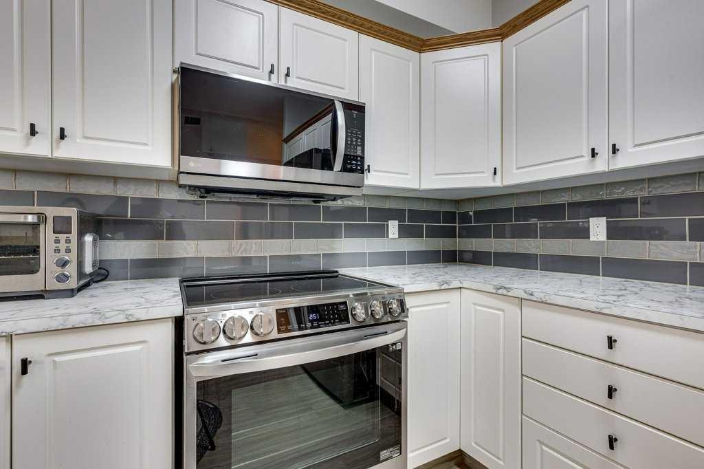 









5300


48

Street, 304,
Red Deer,




AB
T4N 7C5

