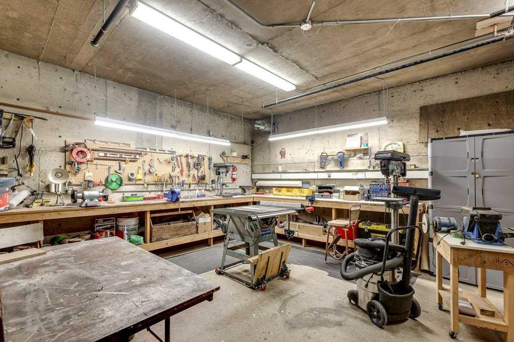 









5300


48

Street, 304,
Red Deer,




AB
T4N 7C5


