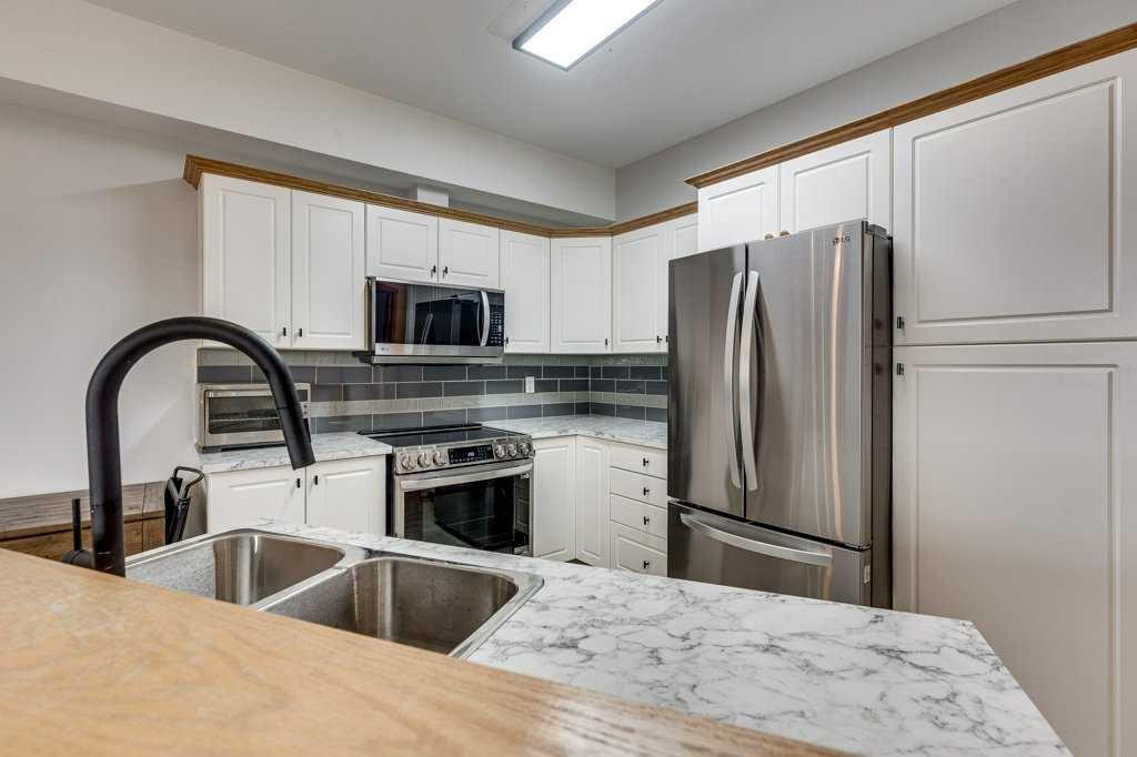 









5300


48

Street, 304,
Red Deer,




AB
T4N 7C5

