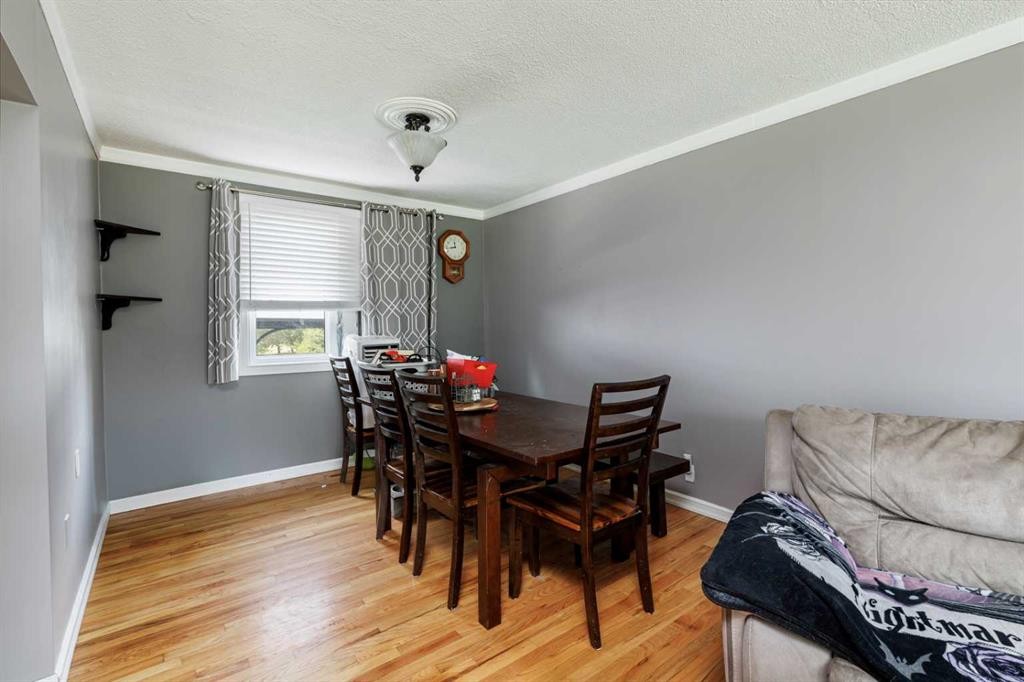 









4812


Lake

Street,
Alix,




AB
T0C 0B0

