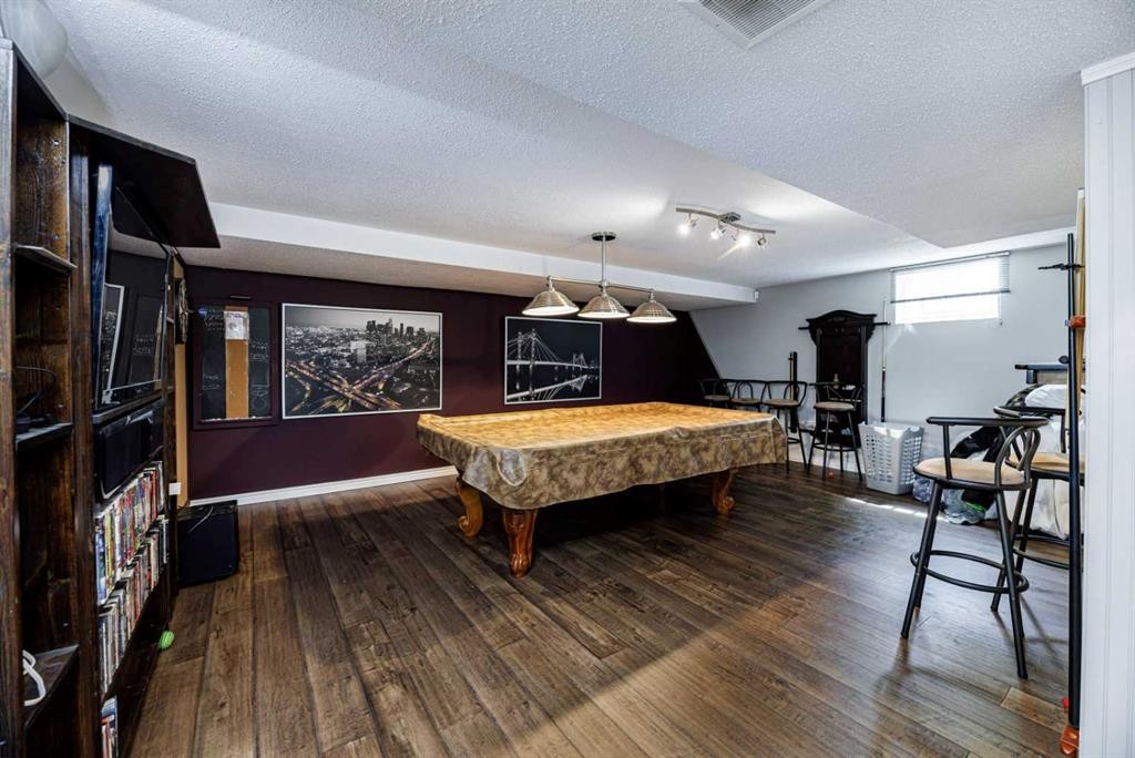 









4812


Lake

Street,
Alix,




AB
T0C 0B0

