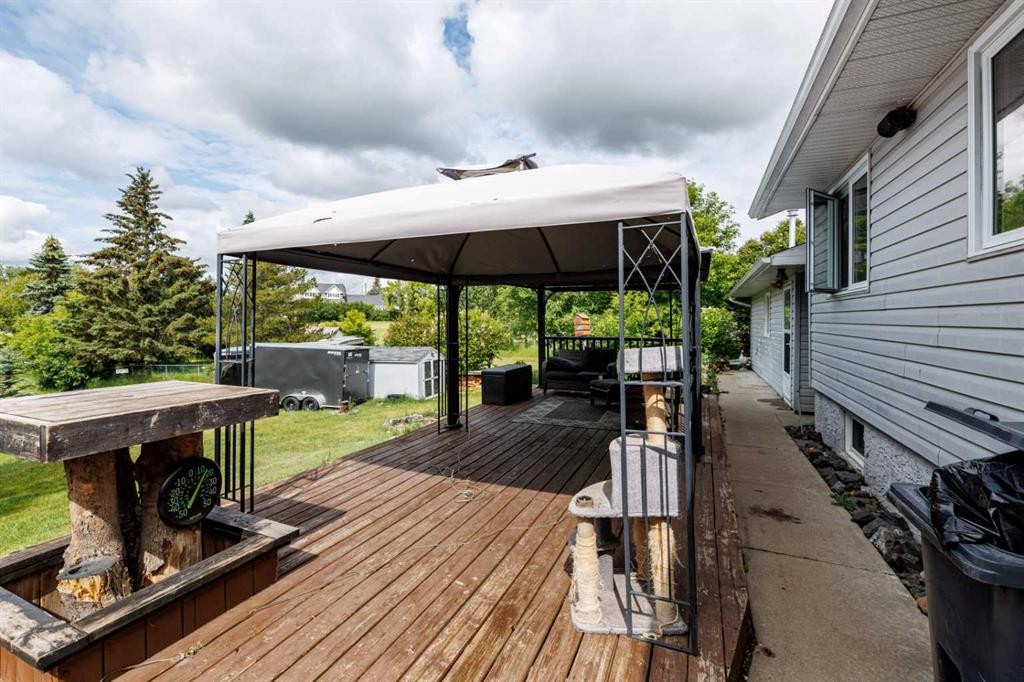 









4812


Lake

Street,
Alix,




AB
T0C 0B0

