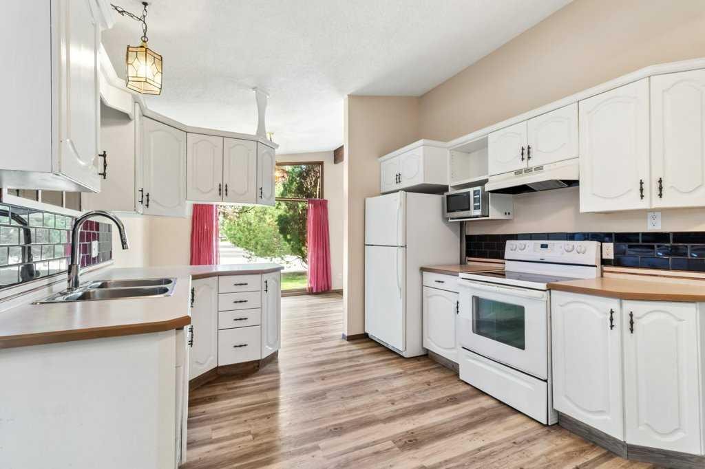 









18


Odell

Green,
Red Deer,




AB
T4P 1V4


