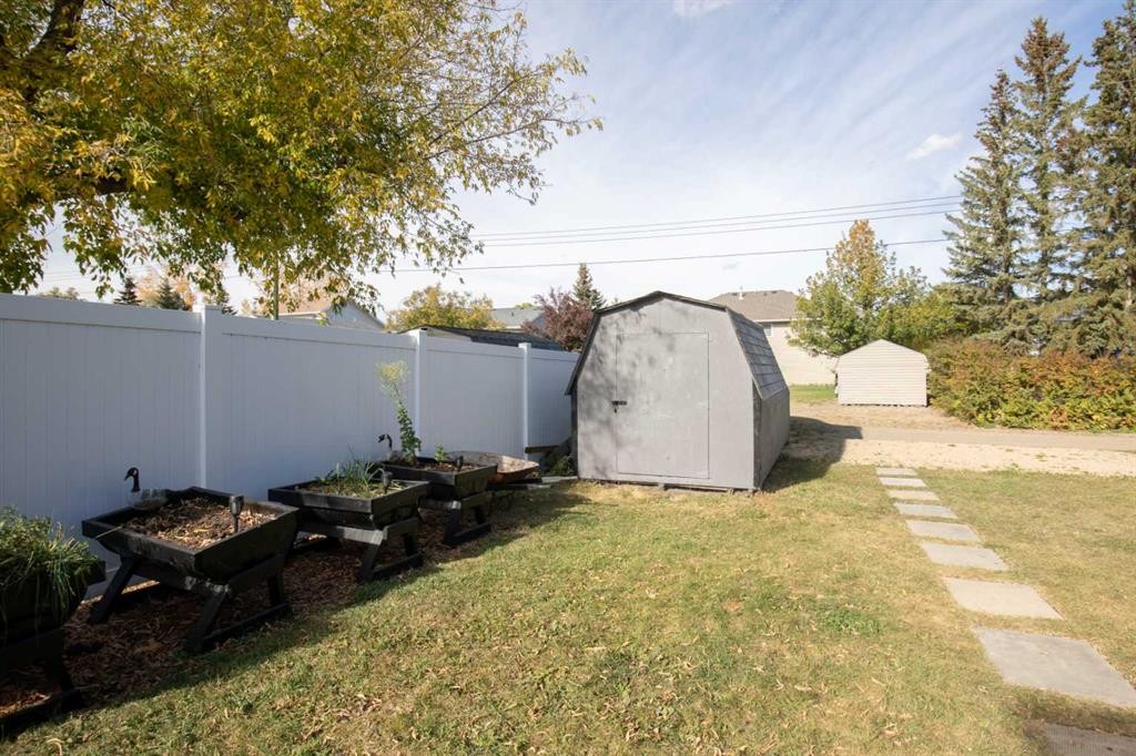 









61


Pickwick

Lane,
Lacombe,




AB
T4L1T5

