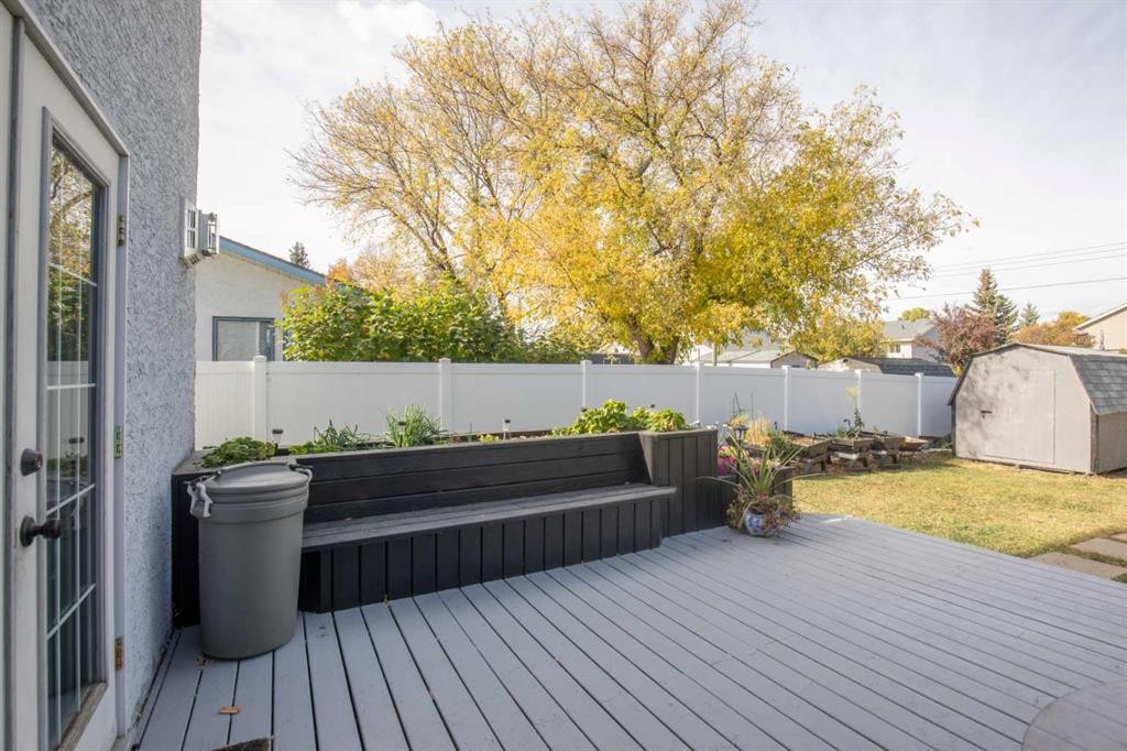 









61


Pickwick

Lane,
Lacombe,




AB
T4L1T5

