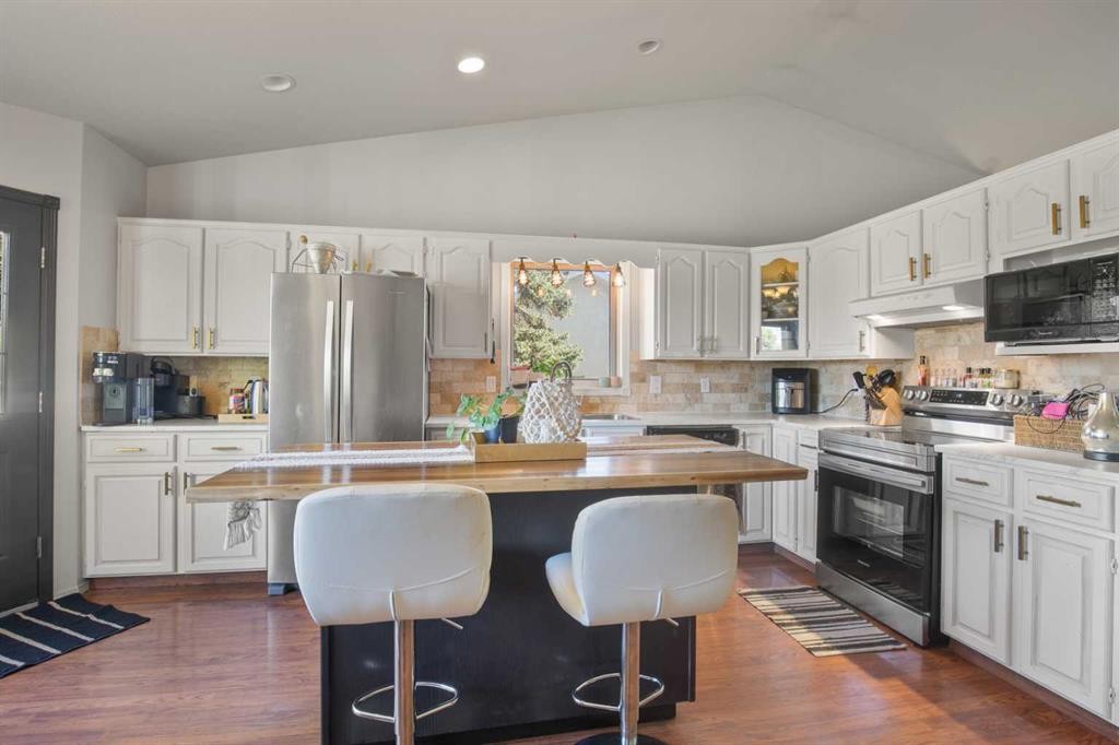 









61


Pickwick

Lane,
Lacombe,




AB
T4L1T5

