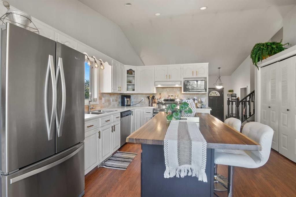 









61


Pickwick

Lane,
Lacombe,




AB
T4L1T5

