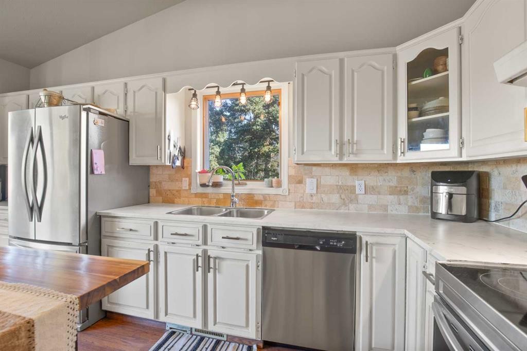 









61


Pickwick

Lane,
Lacombe,




AB
T4L1T5

