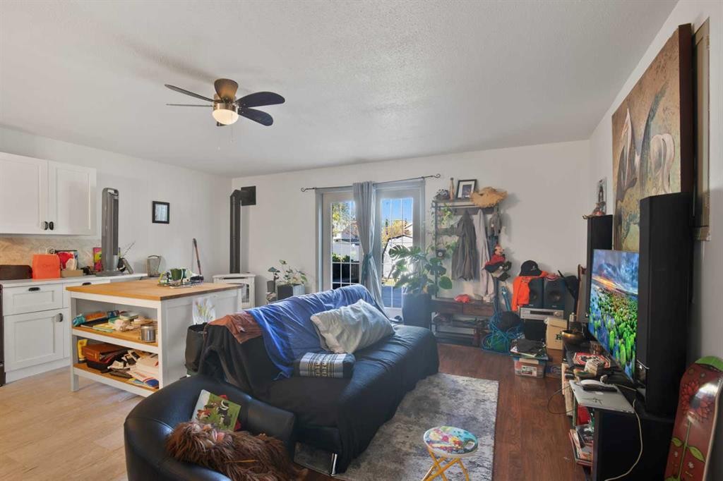 









61


Pickwick

Lane,
Lacombe,




AB
T4L1T5

